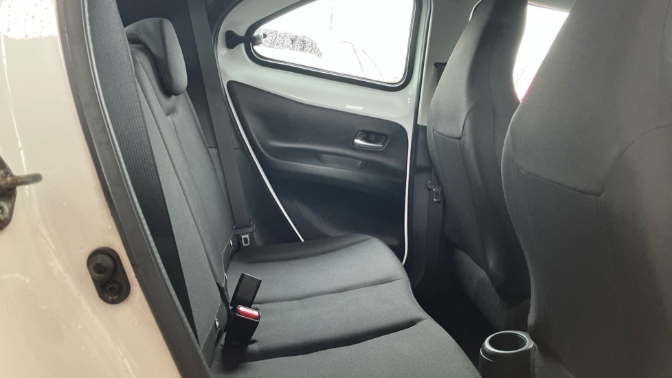 Toyota Aygo X 1.0 VVT-i Pure 5dr Petrol Hatchback - Image 8