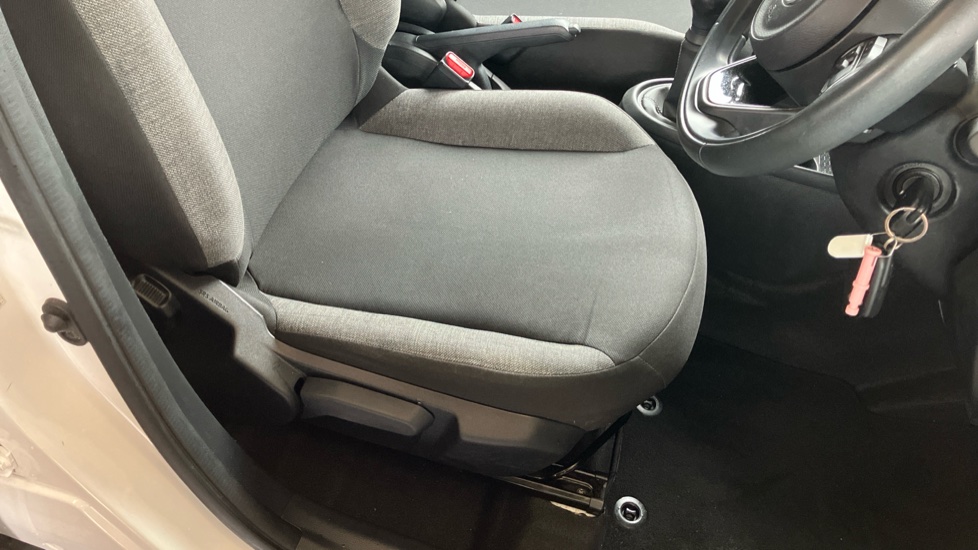 Toyota Aygo X 1.0 VVT-i Pure 5dr Petrol Hatchback - Image 17