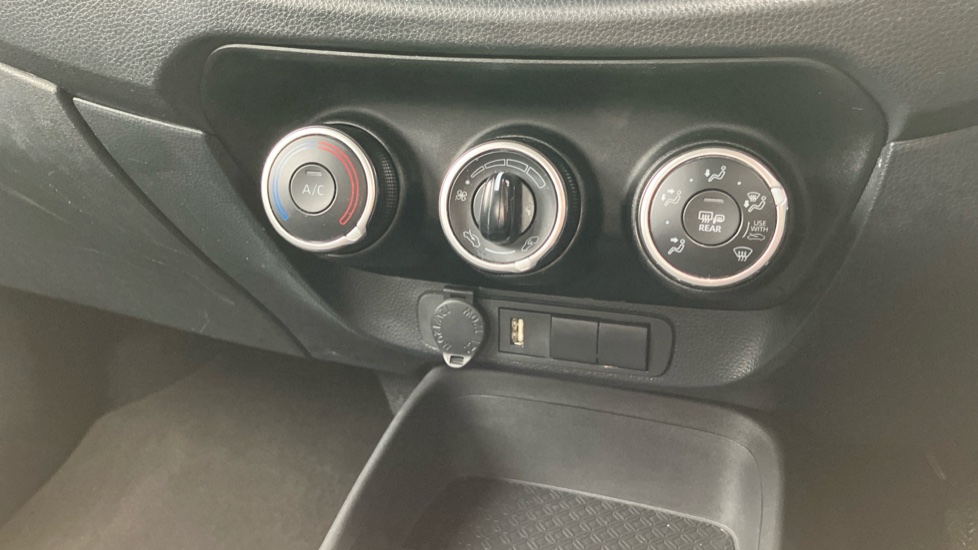 Toyota Aygo X 1.0 VVT-i Pure 5dr Petrol Hatchback - Image 34