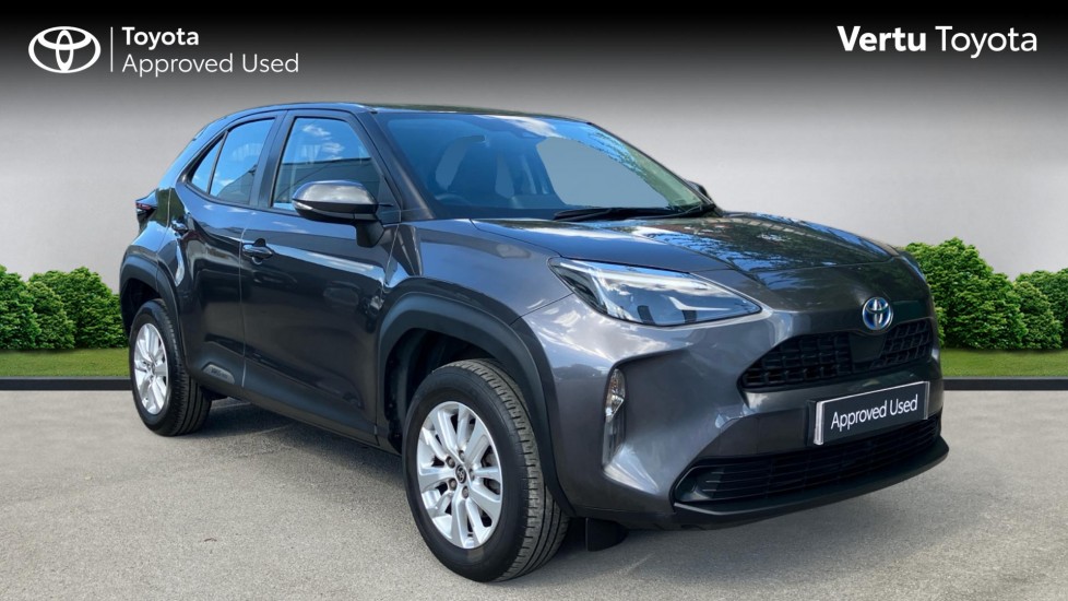 Toyota Yaris Cross 1.5 Hybrid Icon 5dr CVT Hybrid Estate - Image 1