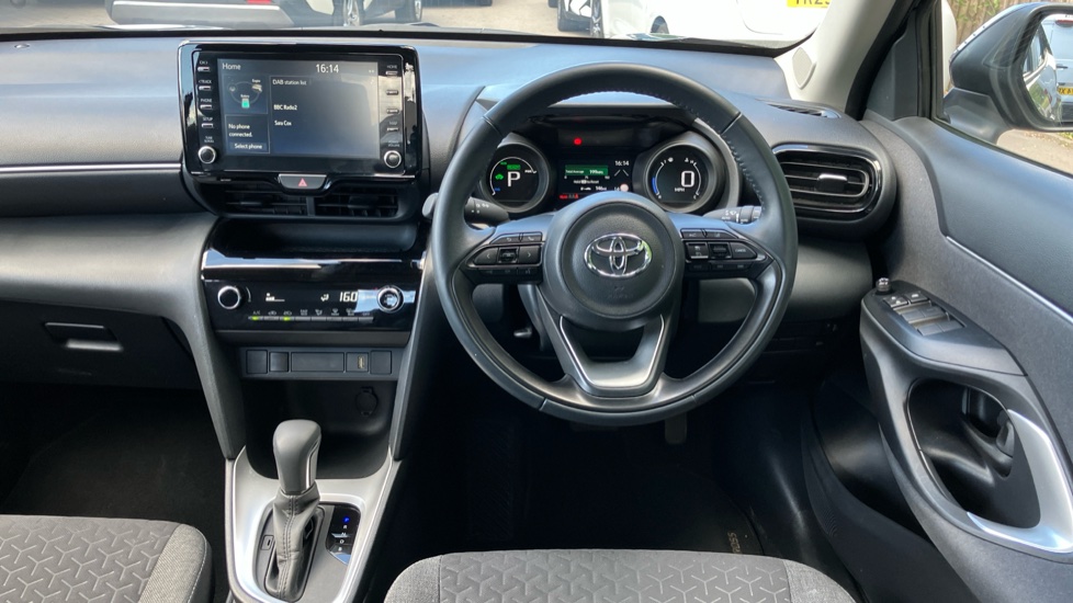 Toyota Yaris Cross 1.5 Hybrid Icon 5dr CVT Hybrid Estate - Image 7