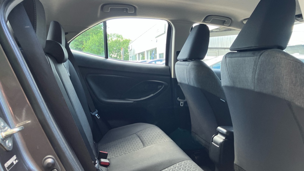 Toyota Yaris Cross 1.5 Hybrid Icon 5dr CVT Hybrid Estate - Image 8