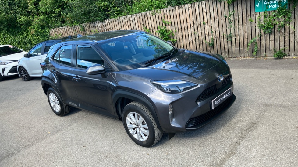 Toyota Yaris Cross 1.5 Hybrid Icon 5dr CVT Hybrid Estate - Image 29