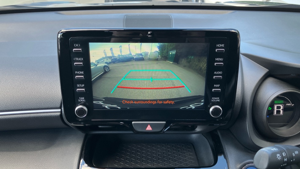 Toyota Yaris Cross 1.5 Hybrid Icon 5dr CVT Hybrid Estate - Image 41