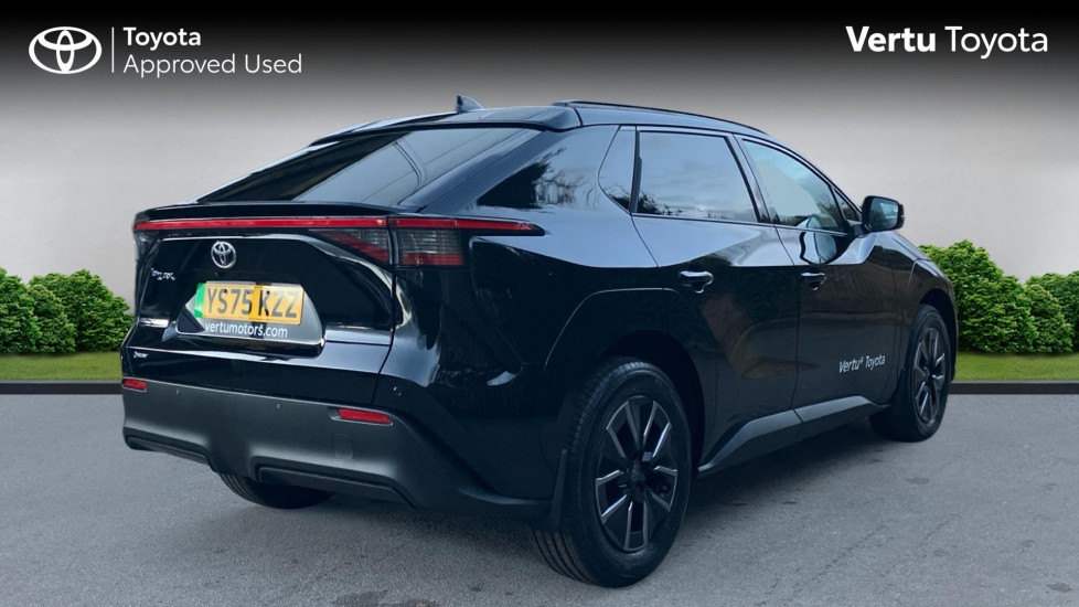 Toyota bZ4X 165kW Design 73kWh 5dr Auto Electric Hatchback - Image 2
