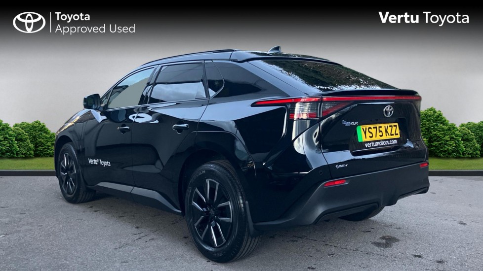 Toyota bZ4X 165kW Design 73kWh 5dr Auto Electric Hatchback - Image 4