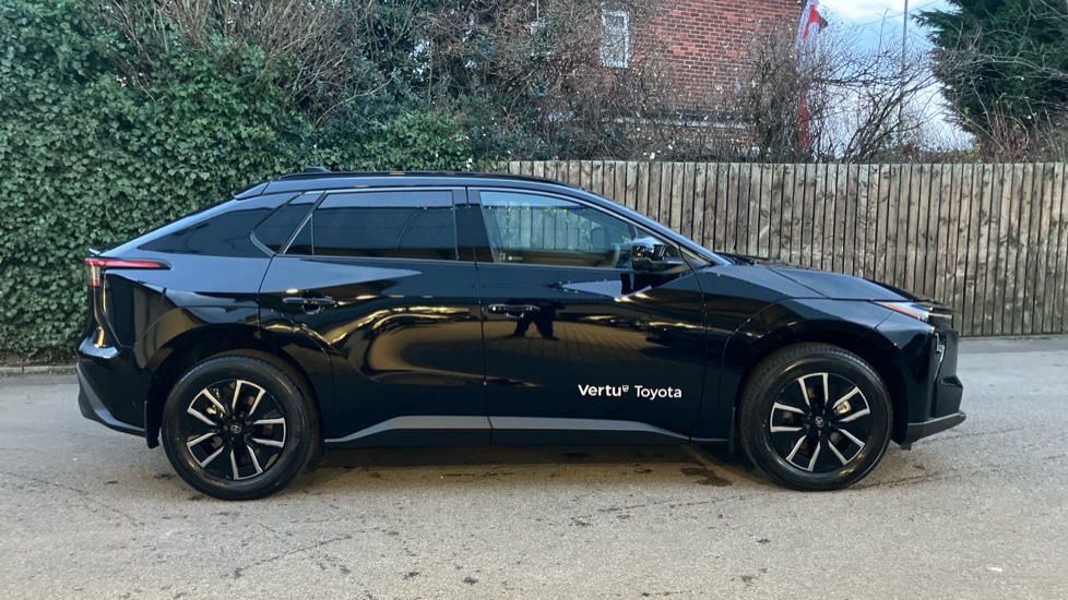 Toyota bZ4X 165kW Design 73kWh 5dr Auto Electric Hatchback - Image 16