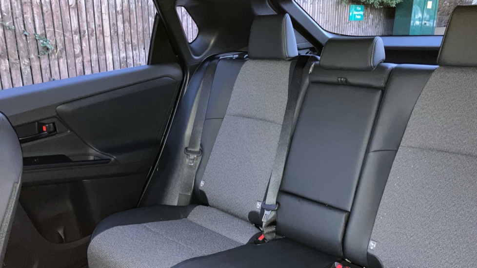 Toyota bZ4X 165kW Design 73kWh 5dr Auto Electric Hatchback - Image 21