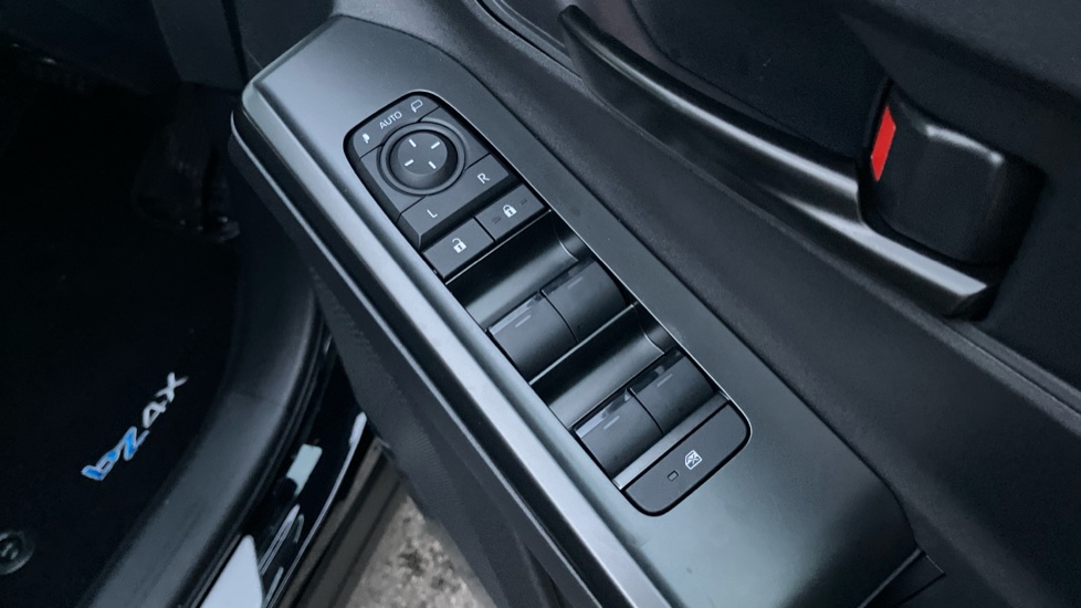 Toyota bZ4X 165kW Design 73kWh 5dr Auto Electric Hatchback - Image 32