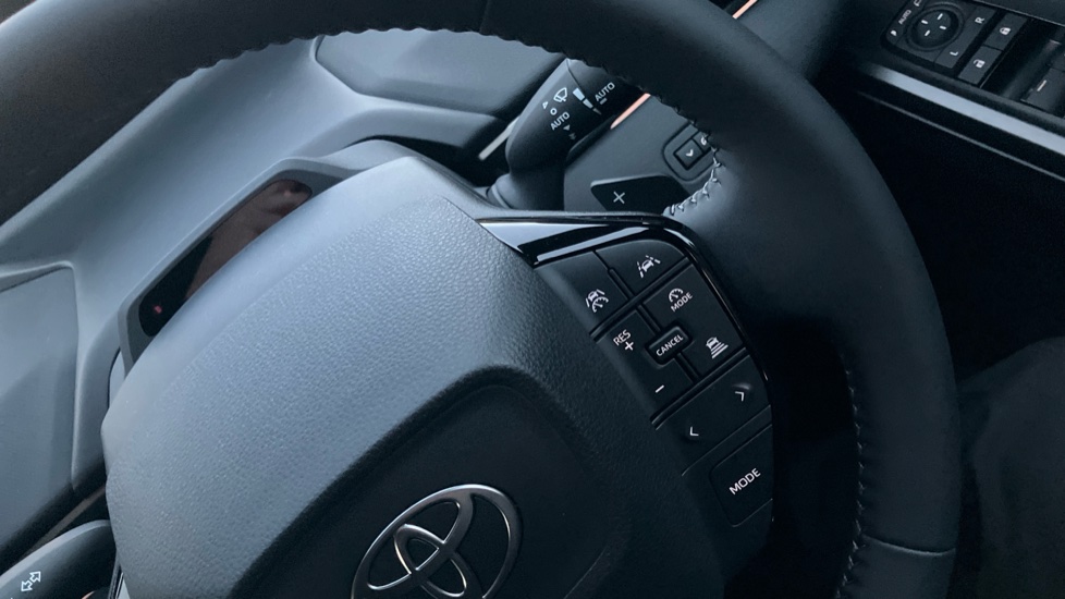 Toyota bZ4X 165kW Design 73kWh 5dr Auto Electric Hatchback - Image 36