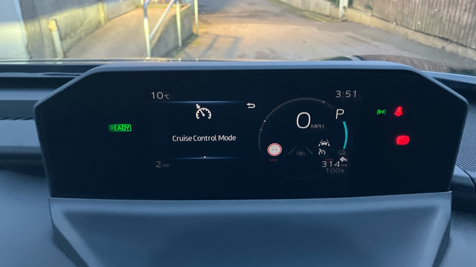 Toyota bZ4X 165kW Design 73kWh 5dr Auto Electric Hatchback - Image 38