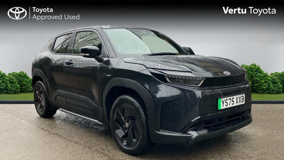 Toyota Urbancruiser 128kW Design 61kWh 5dr Auto Electric Estate - Image 1