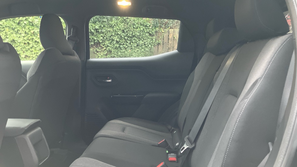 Toyota Urbancruiser 128kW Design 61kWh 5dr Auto Electric Estate - Image 13