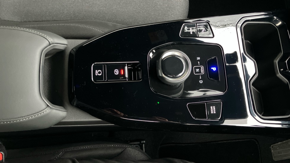 Toyota Urbancruiser 128kW Design 61kWh 5dr Auto Electric Estate - Image 37