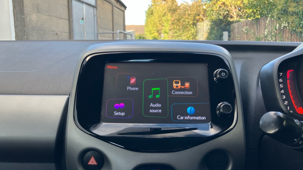 Toyota Aygo 1.0 VVT-i X-Play 5dr Petrol Hatchback - Image 9