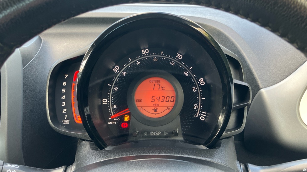 Toyota Aygo 1.0 VVT-i X-Play 5dr Petrol Hatchback - Image 11