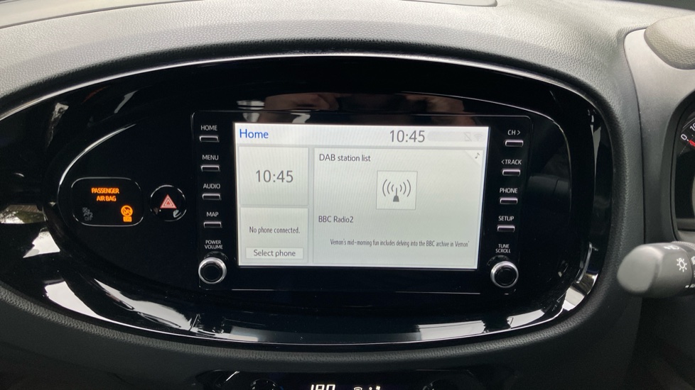 Toyota Aygo X 1.0 VVT-i Edge 5dr Petrol Hatchback - Image 9