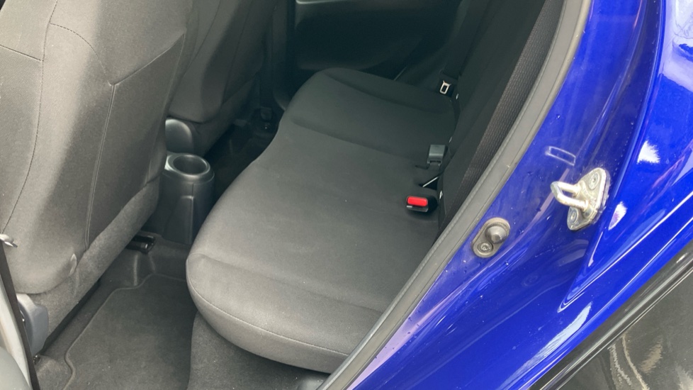 Toyota Aygo X 1.0 VVT-i Edge 5dr Petrol Hatchback - Image 14