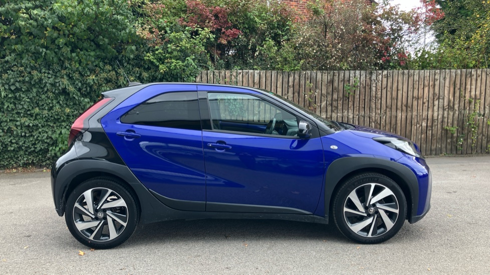 Toyota Aygo X 1.0 VVT-i Edge 5dr Petrol Hatchback - Image 23