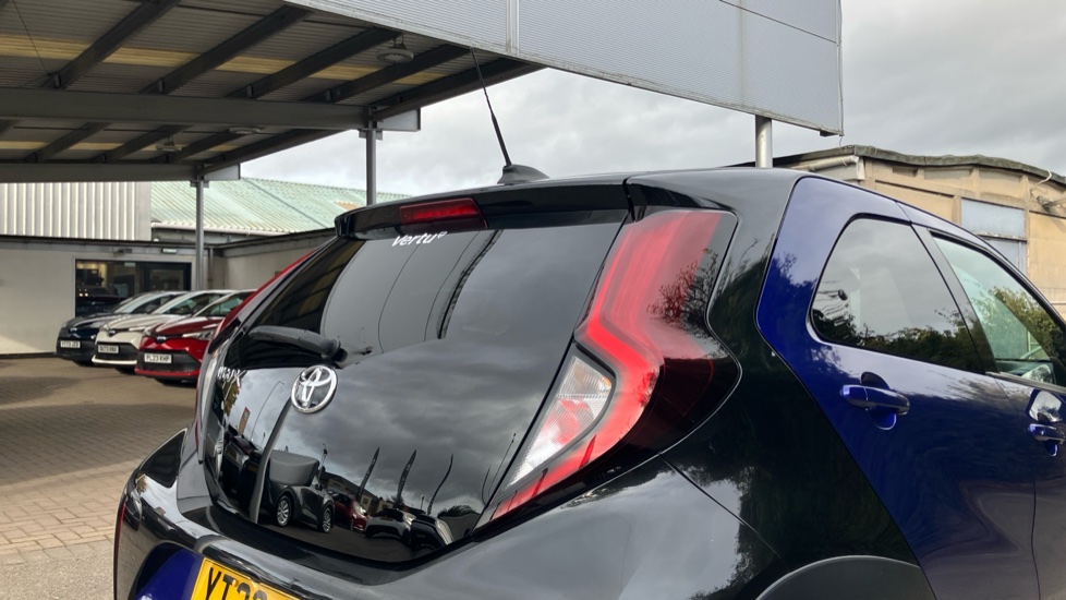 Toyota Aygo X 1.0 VVT-i Edge 5dr Petrol Hatchback - Image 36