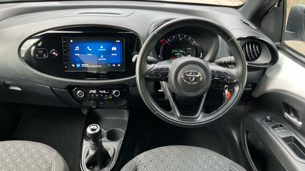 Toyota Aygo X 1.0 VVT-i Edge 5dr Petrol Hatchback - Image 7
