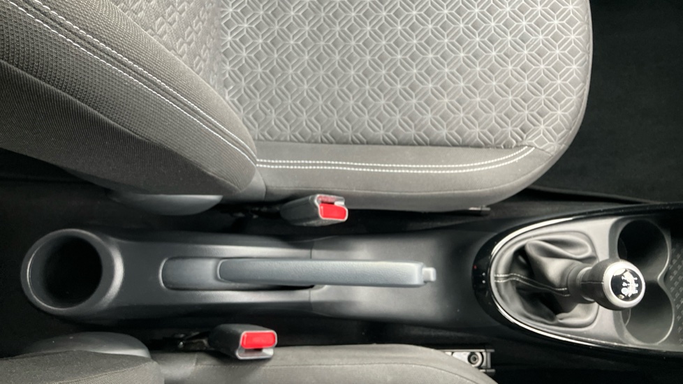 Toyota Aygo X 1.0 VVT-i Edge 5dr Petrol Hatchback - Image 47