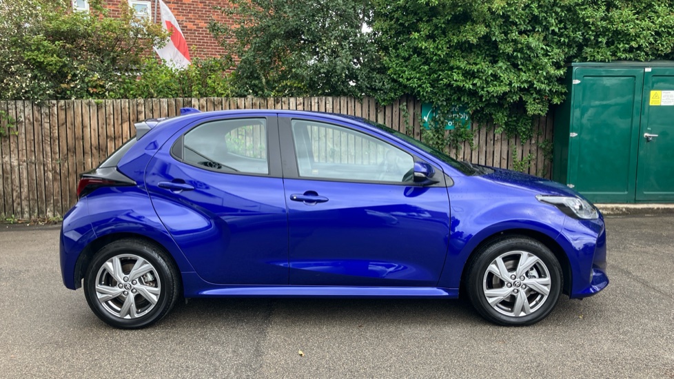 Toyota Yaris 1.5 Hybrid Icon 5dr CVT Hybrid Hatchback - Image 23