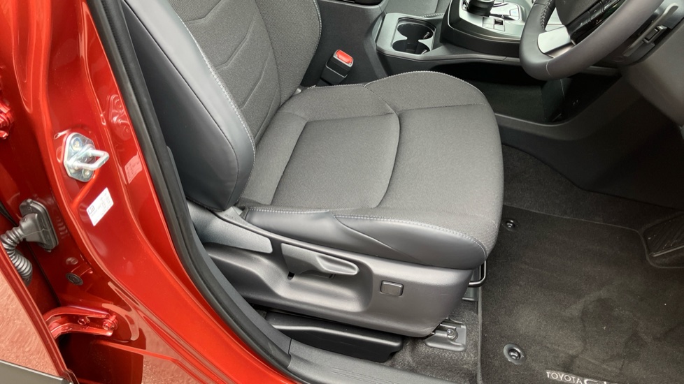 Toyota C-HR+ 165kW Design 77kWh 5dr Auto Electric Hatchback - Image 17