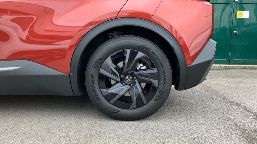 Toyota C-HR+ 165kW Design 77kWh 5dr Auto Electric Hatchback - Image 25