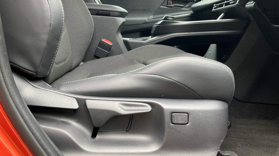 Toyota C-HR+ 165kW Design 77kWh 5dr Auto Electric Hatchback - Image 30