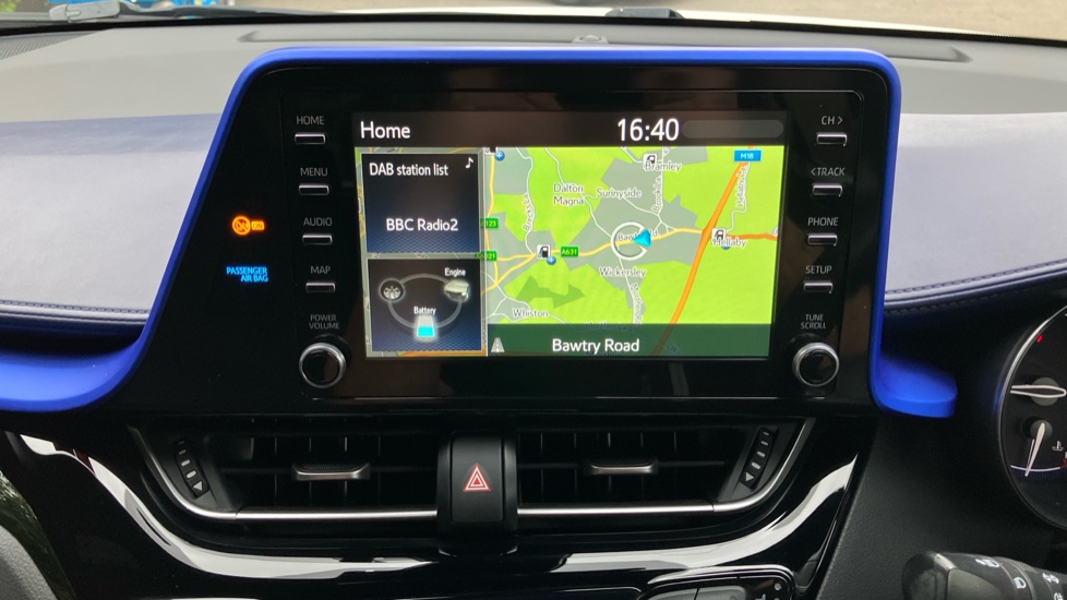 Toyota C-HR 1.8 Hybrid Dynamic 5dr CVT Hybrid Hatchback - Image 9