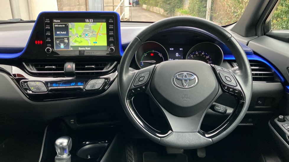 Toyota C-HR 1.8 Hybrid Dynamic 5dr CVT Hybrid Hatchback - Image 10