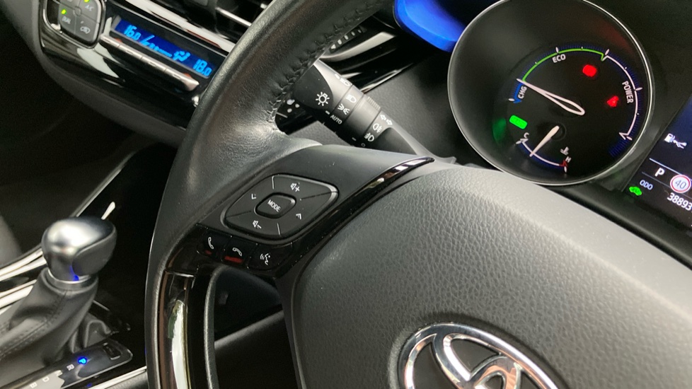 Toyota C-HR 1.8 Hybrid Dynamic 5dr CVT Hybrid Hatchback - Image 34
