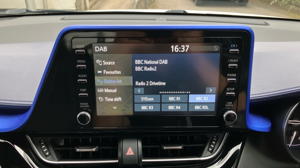 Toyota C-HR 1.8 Hybrid Dynamic 5dr CVT Hybrid Hatchback - Image 42