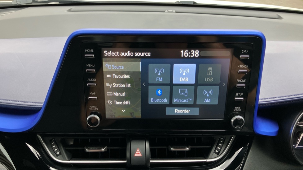 Toyota C-HR 1.8 Hybrid Dynamic 5dr CVT Hybrid Hatchback - Image 47