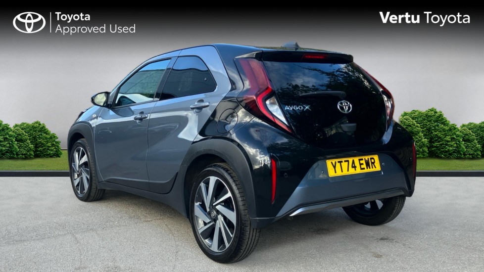 Toyota Aygo X 1.0 VVT-i Exclusive 5dr Auto Petrol Hatchback - Image 4