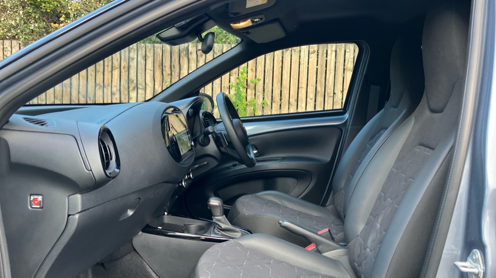Toyota Aygo X 1.0 VVT-i Exclusive 5dr Auto Petrol Hatchback - Image 5