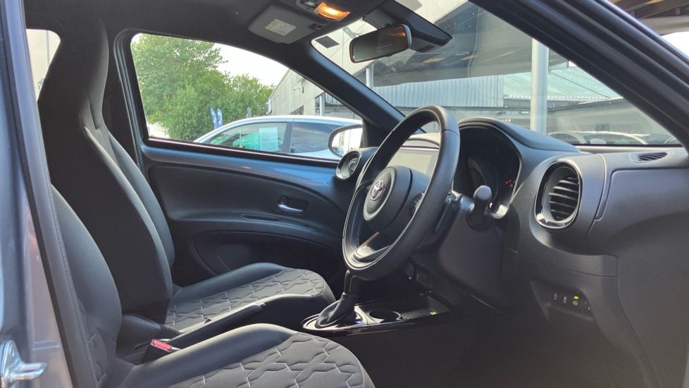 Toyota Aygo X 1.0 VVT-i Exclusive 5dr Auto Petrol Hatchback - Image 12