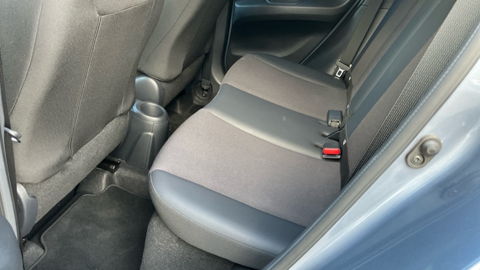 Toyota Aygo X 1.0 VVT-i Exclusive 5dr Auto Petrol Hatchback - Image 14