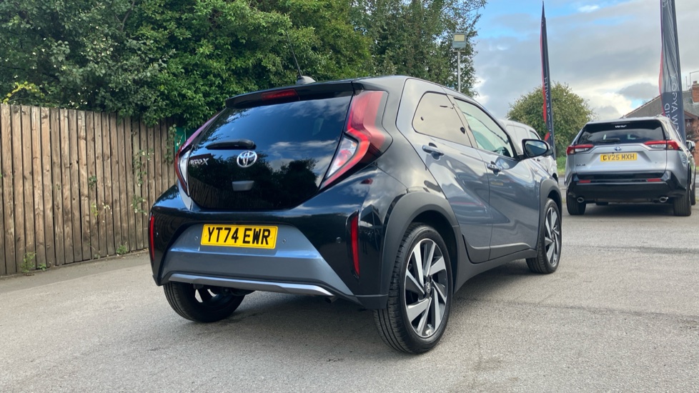 Toyota Aygo X 1.0 VVT-i Exclusive 5dr Auto Petrol Hatchback - Image 31