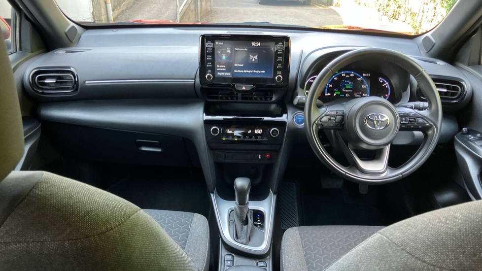 Toyota Yaris Cross 1.5 Hybrid Design 5dr CVT Hybrid Estate - Image 6