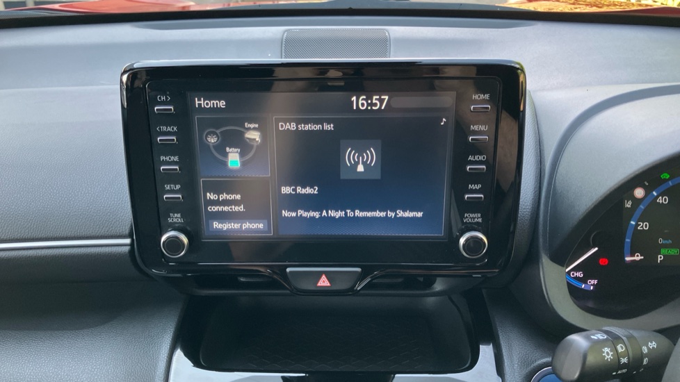 Toyota Yaris Cross 1.5 Hybrid Design 5dr CVT Hybrid Estate - Image 9