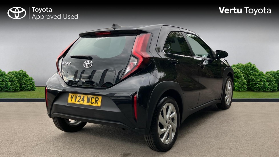 Toyota Aygo X 1.0 VVT-i Pure 5dr Petrol Hatchback - Image 2