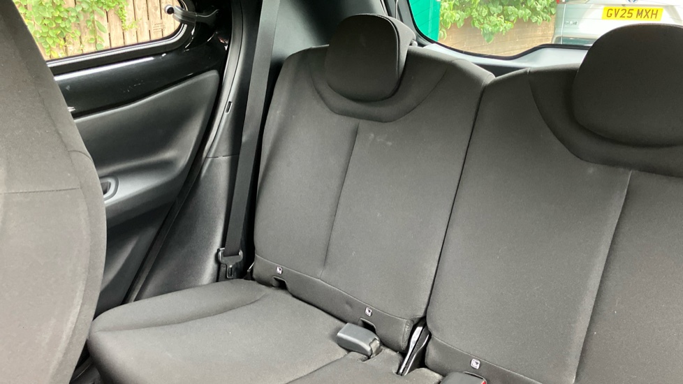 Toyota Aygo X 1.0 VVT-i Pure 5dr Petrol Hatchback - Image 35