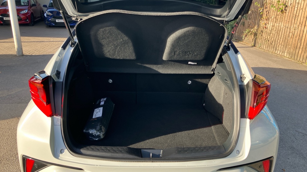 Toyota C-HR 2.0 Hybrid GR Sport 5dr CVT Hybrid Hatchback - Image 13