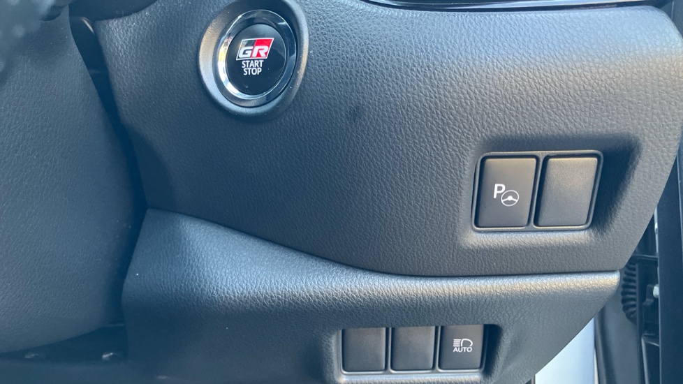 Toyota C-HR 2.0 Hybrid GR Sport 5dr CVT Hybrid Hatchback - Image 16