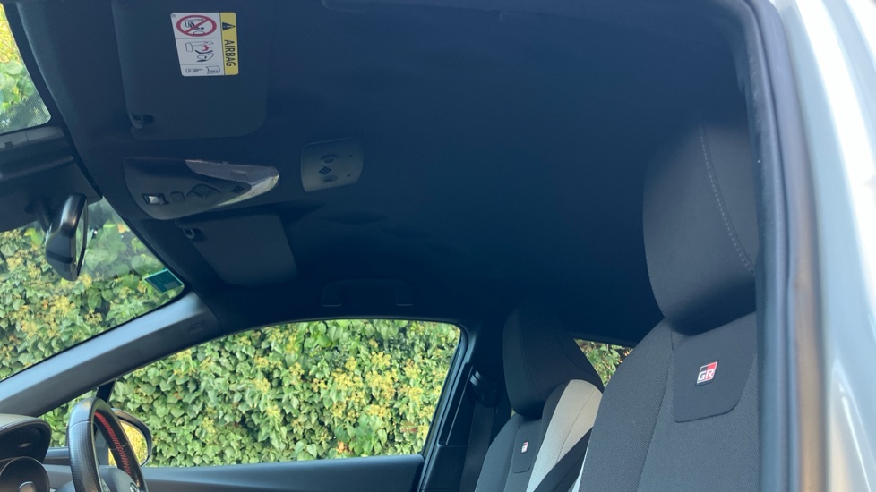Toyota C-HR 2.0 Hybrid GR Sport 5dr CVT Hybrid Hatchback - Image 19