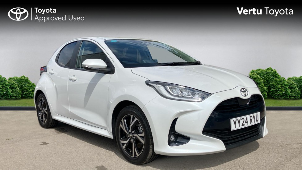 Toyota Yaris 1.5 Hybrid Design 5dr CVT Hybrid Hatchback - Image 1