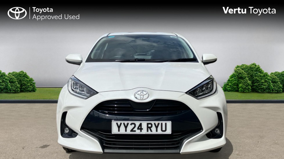 Toyota Yaris 1.5 Hybrid Design 5dr CVT Hybrid Hatchback - Image 22