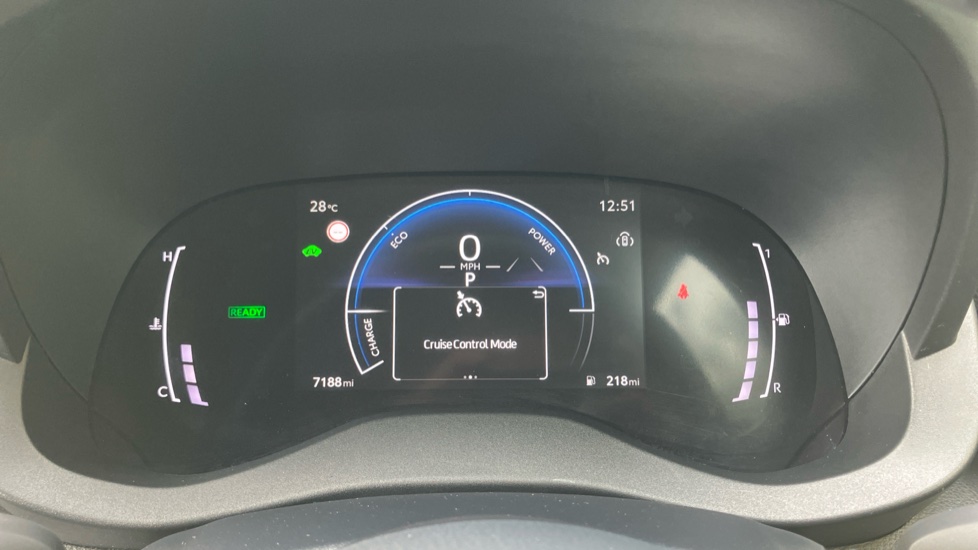 Toyota Yaris 1.5 Hybrid Design 5dr CVT Hybrid Hatchback - Image 43